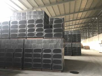 建筑外墻保溫板選用石墨改性水泥基保溫板，A級(jí)防火，施工方便，粘接好，壽命長(zhǎng)